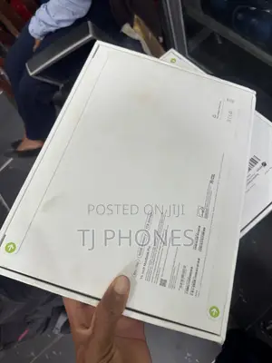 New Laptop Apple MacBook Pro 2025 M5 16GB Apple M5 SSD 1T