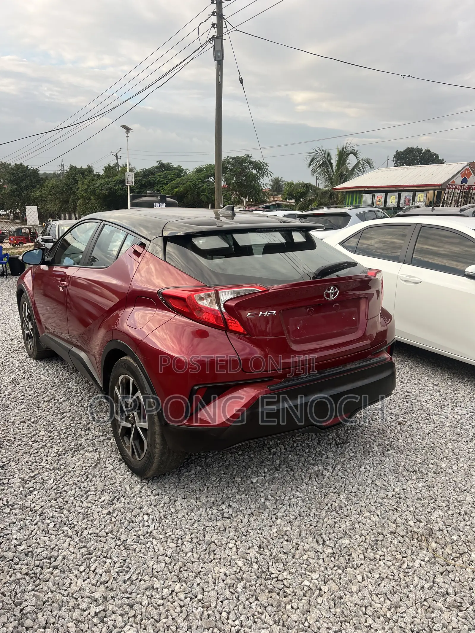 Toyota C-HR XLE FWD Sport Utility (2.0L 4cyl 2AM) 2018 Red