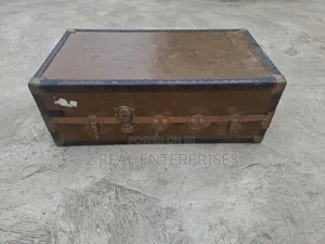 Victor British Manufacture Vintage Steamer Cabin Trunk Storage Chest