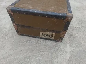 Victor British Manufacture Vintage Steamer Cabin Trunk Storage Chest