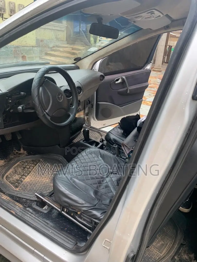 Mercedes-Benz A-Class 2010 Silver