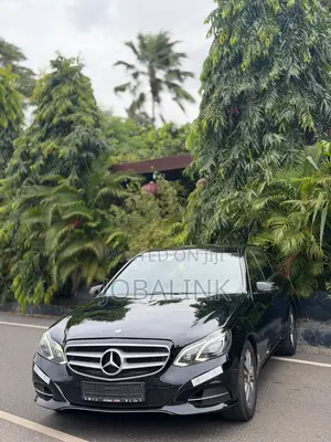 Mercedes-Benz E220 2016 Black