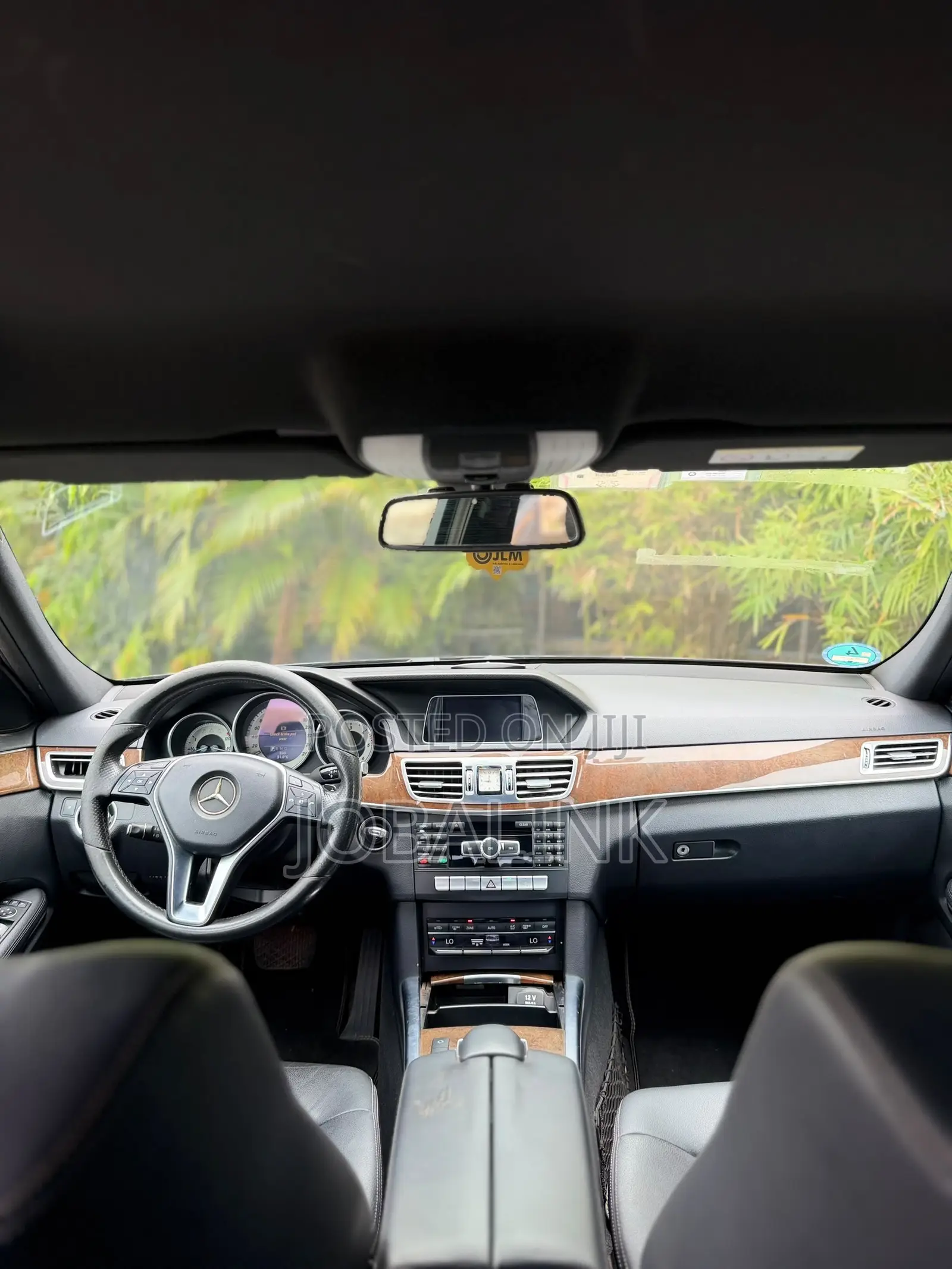 Mercedes-Benz E220 2016 Black
