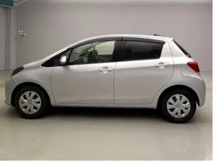 Toyota Vitz 1.3 FWD 5dr 2015 Silver
