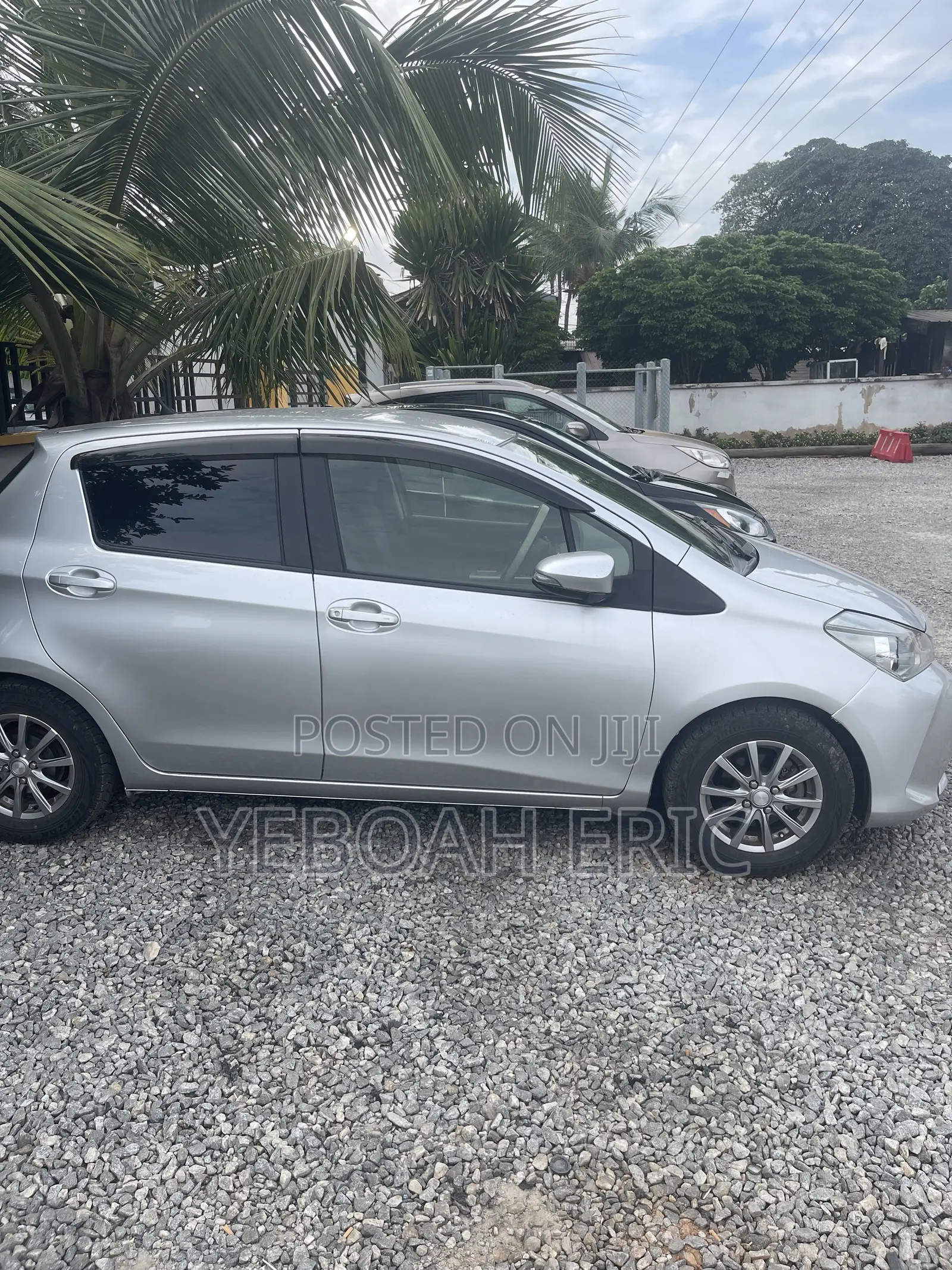 Toyota Vitz 1.3 AWD 3dr 2015 Silver