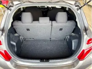 Toyota Vitz 1.3 FWD 5dr 2015 Gray