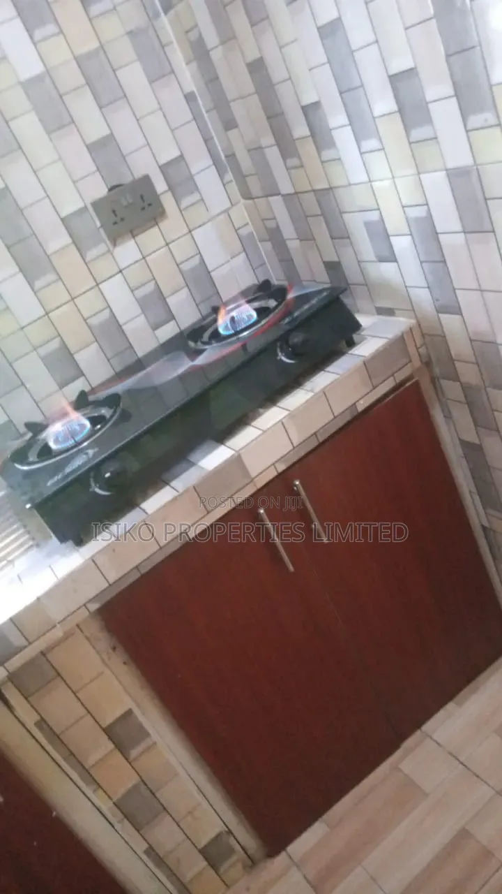 Furnished 1bdrm Room & Parlour in V Villa Properties, Kasoa for rent