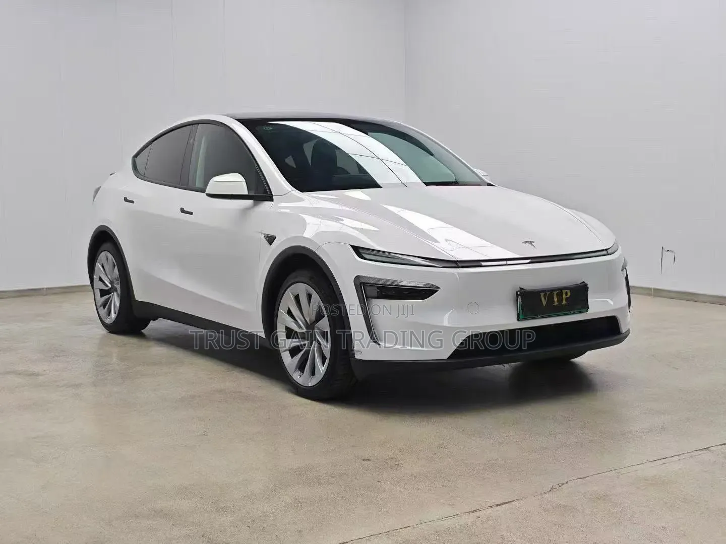 Tesla Model Y 2025 White