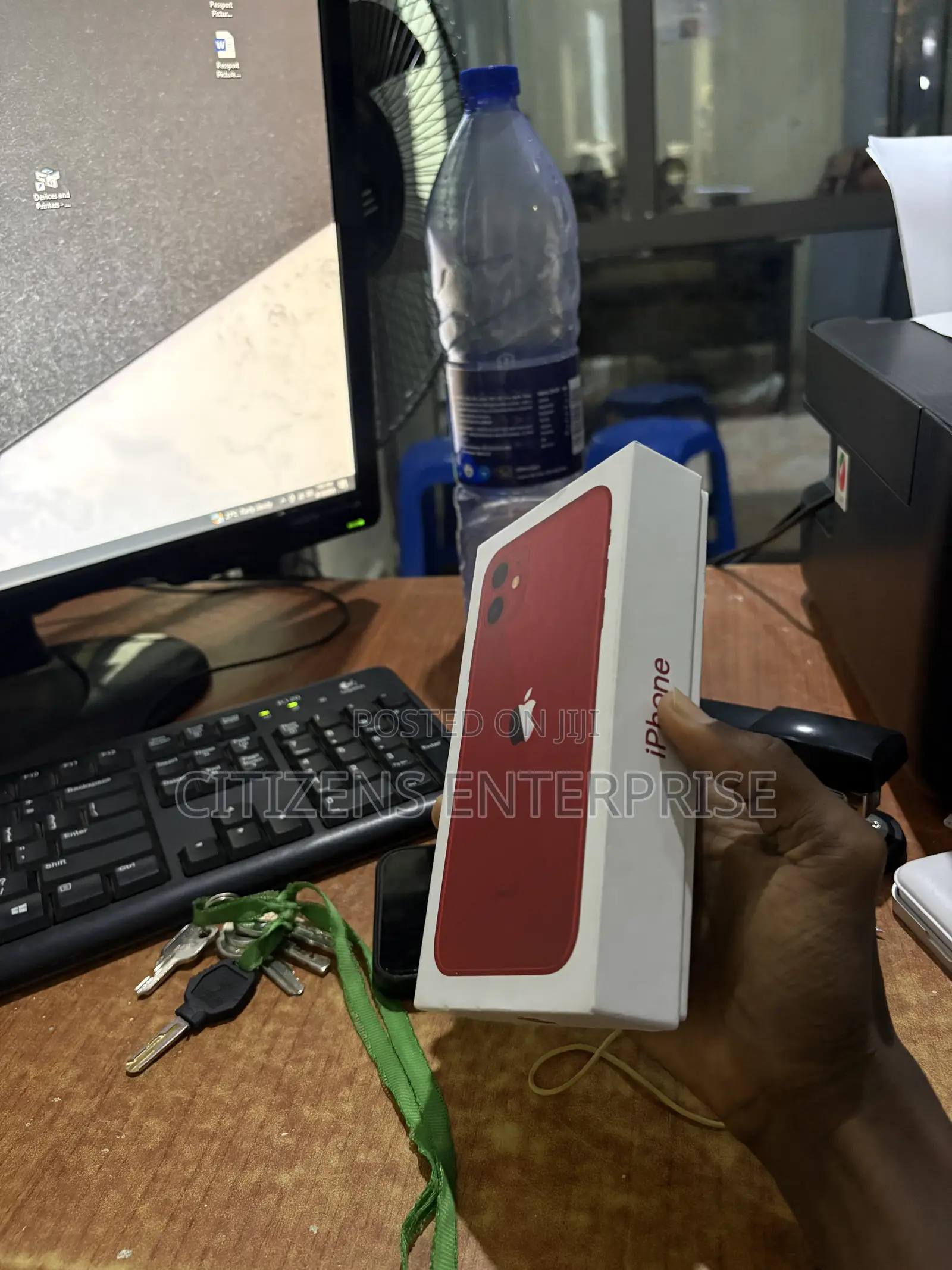 New Apple iPhone 11 256 GB Red