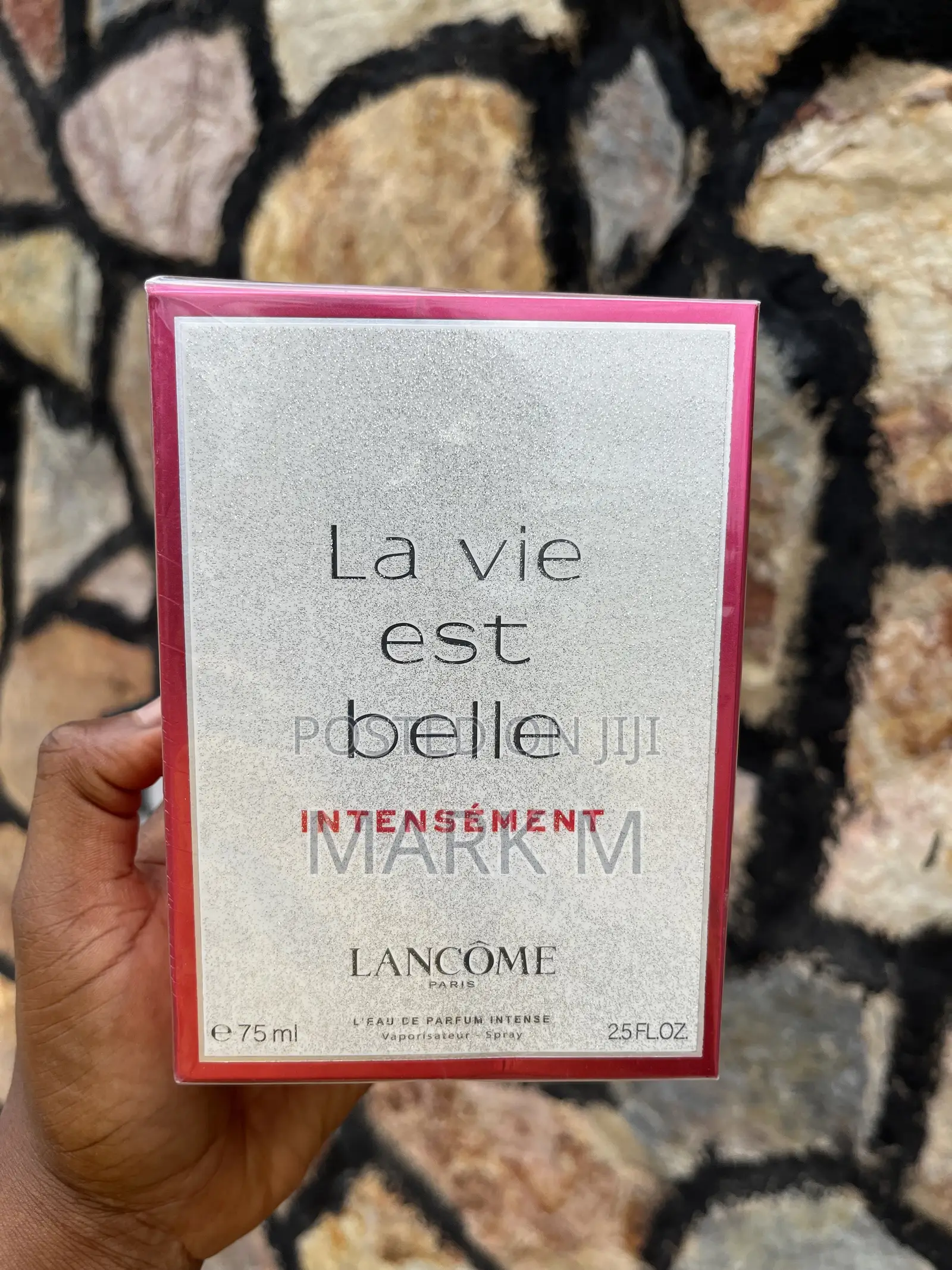 La Vie Est Belle Intensement