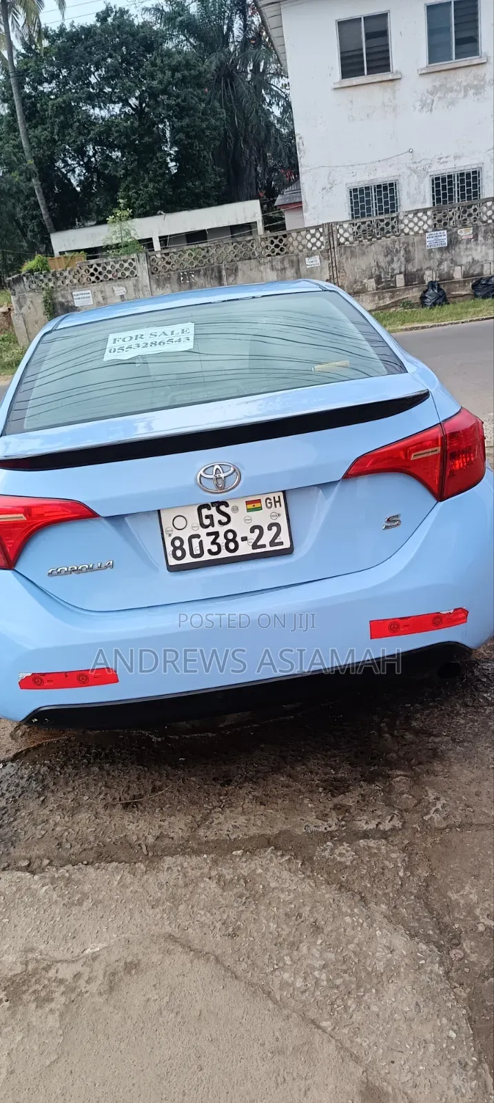 Toyota Corolla L (1.8L 4cyl 2A) 2018 Blue