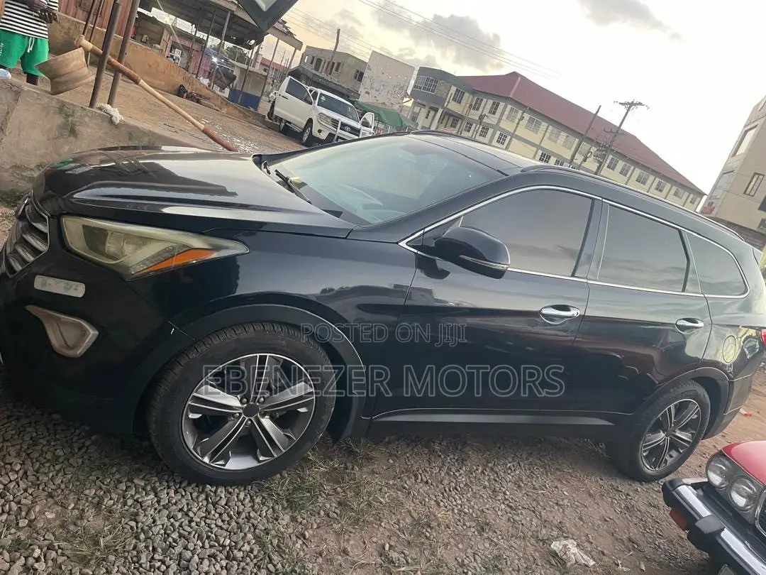 Hyundai Santa Fe 2016 Black