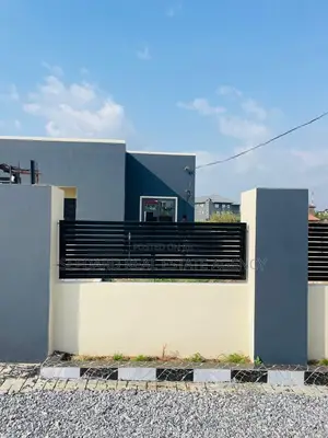 3bdrm House in Sefdard Properties, Pokuase for sale