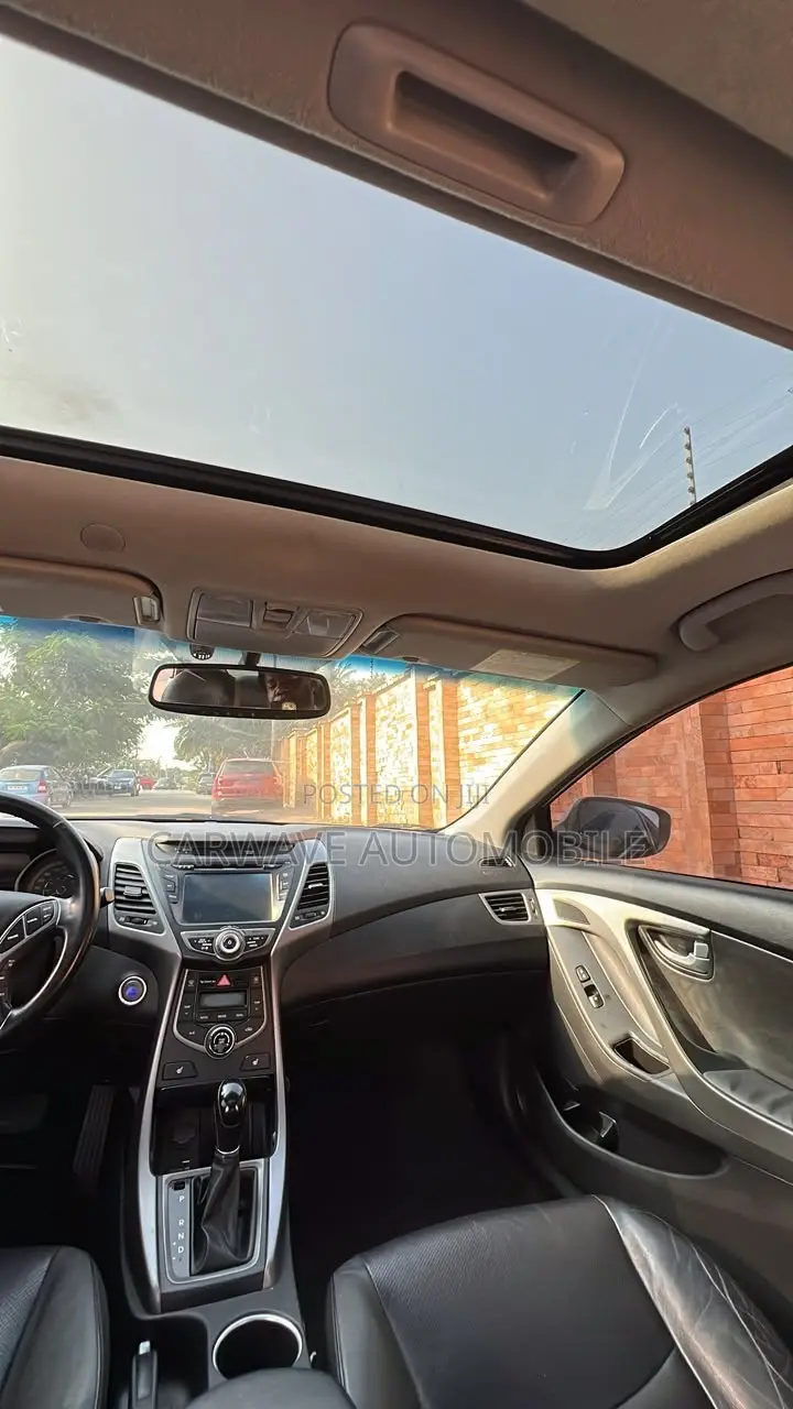 Hyundai Elantra Limited 4dr Sedan (1.8L 4cyl 6A) 2015 White