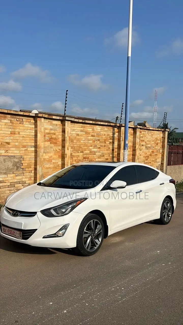 Hyundai Elantra Limited 4dr Sedan (1.8L 4cyl 6A) 2015 White