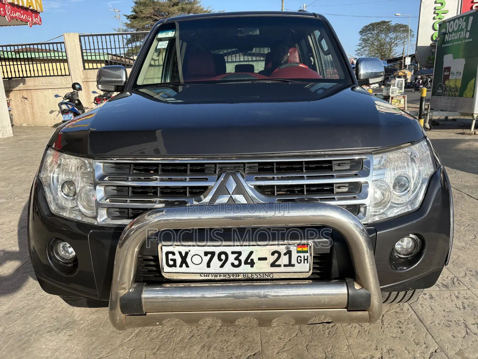 Mitsubishi Pajero 2011 Gray