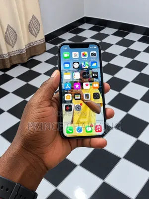 Apple iPhone 12 64 GB Black