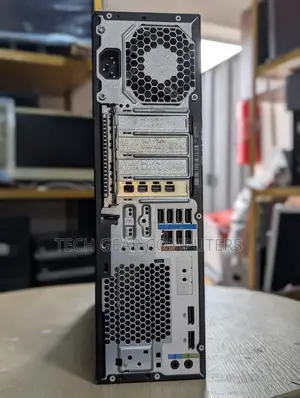 Desktop Computer HP Z2 G4 Mini 8GB Intel Core i7 SSD 256GB