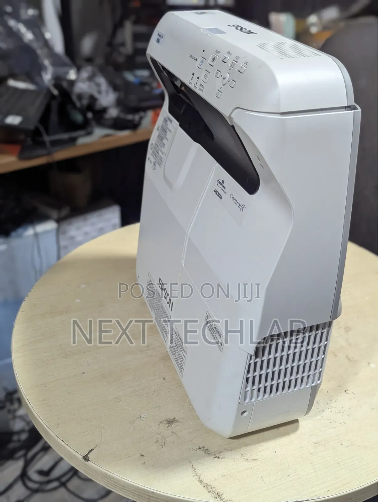Epson EB-695Wi LCD Projector