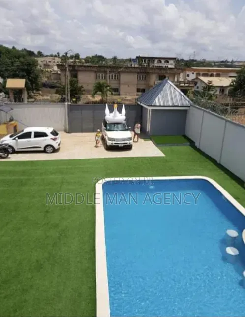 Furnished 4bdrm Mansion in Middle Man Agency, Kumasi Metropolitan