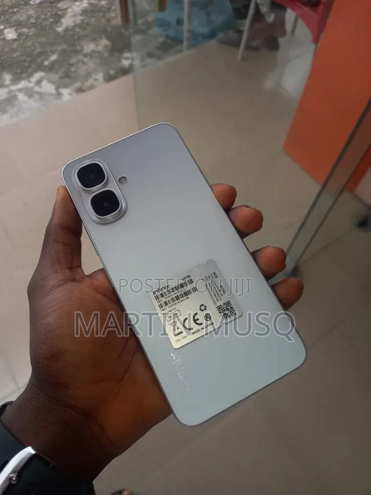 Infinix Smart 10 64 GB Silver