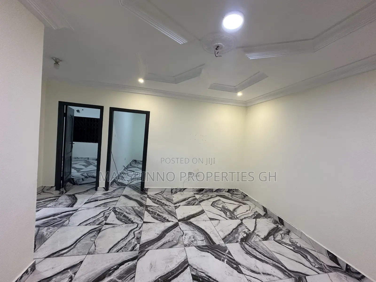 2bdrm Apartment in Maxspinno Properties, Zongo Junction for rent