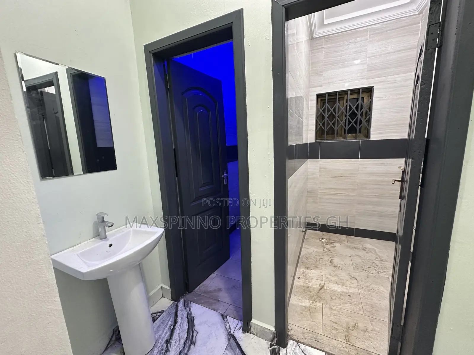 2bdrm Apartment in Maxspinno Properties, Zongo Junction for rent