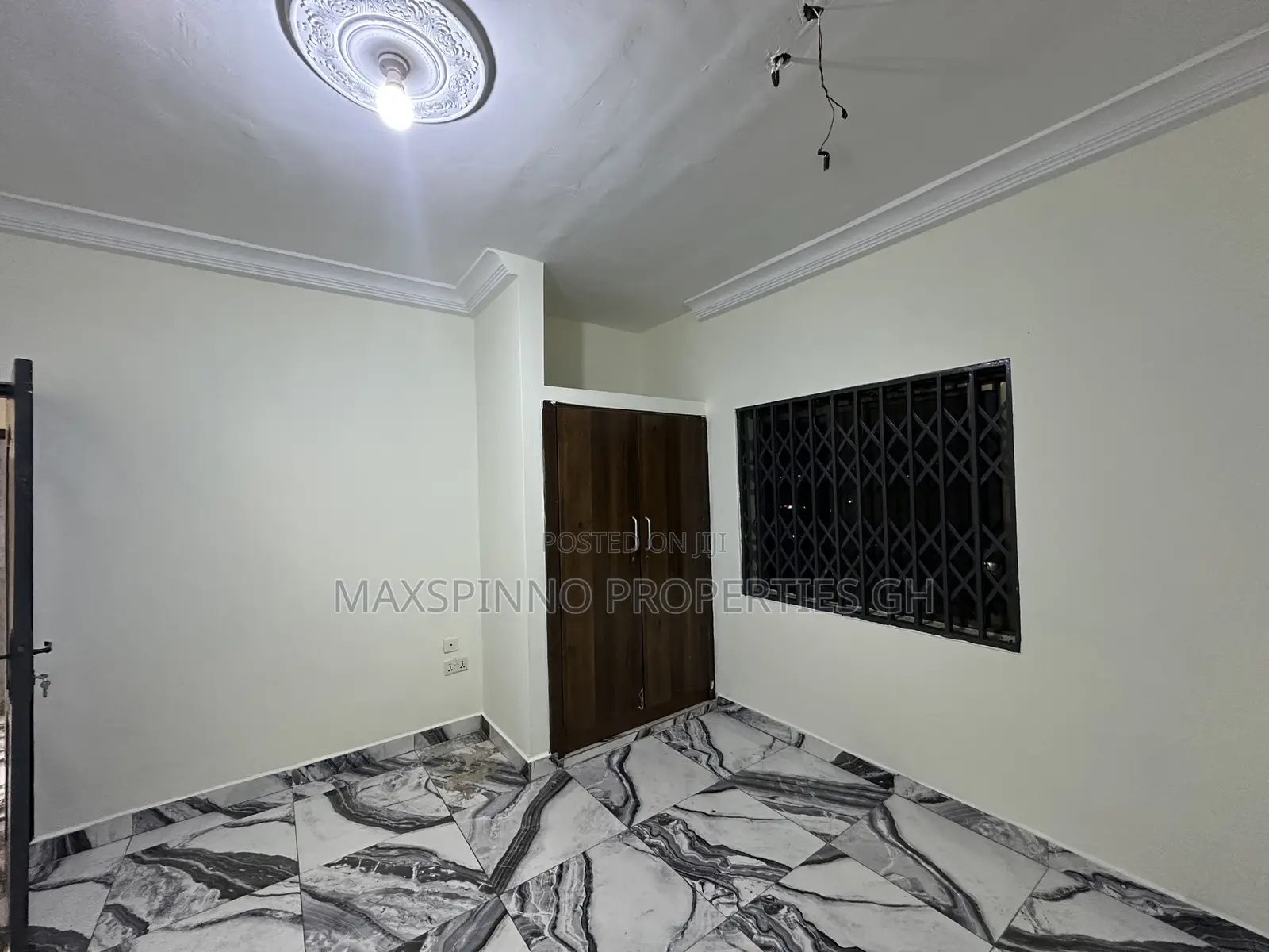 2bdrm Apartment in Maxspinno Properties, Zongo Junction for rent