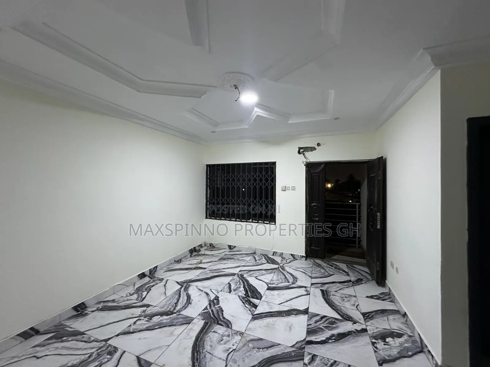 2bdrm Apartment in Maxspinno Properties, Zongo Junction for rent