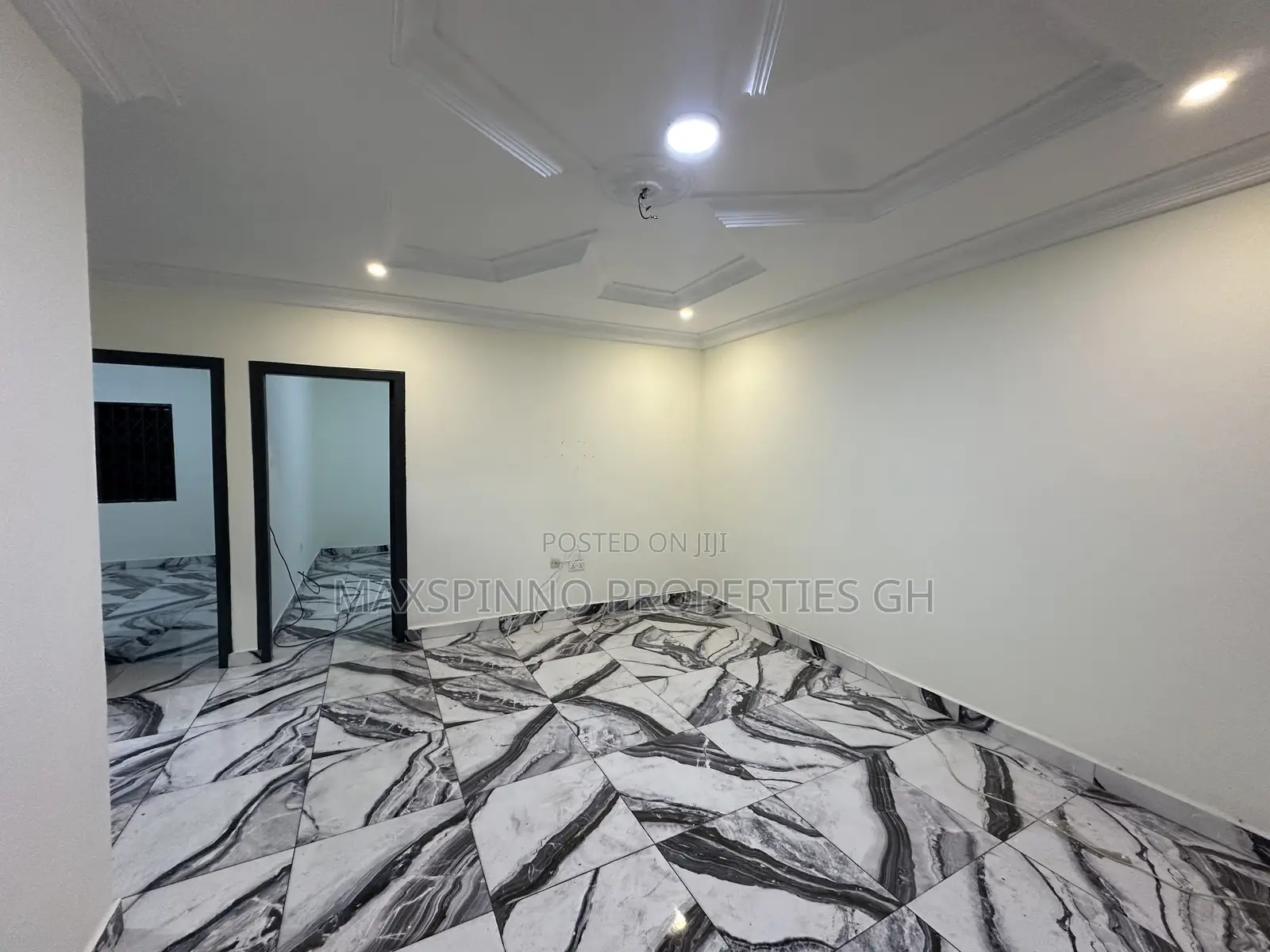 2bdrm Apartment in Maxspinno Properties, Zongo Junction for rent