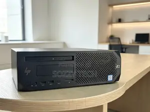 Desktop Computer HP Z2 G4 Tower 16GB Intel Core i7 SSD 256GB