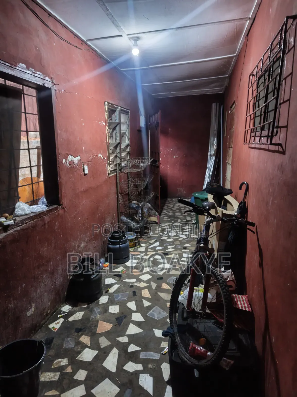 1bdrm Room & Parlour in Abofu 1St Estate for rent