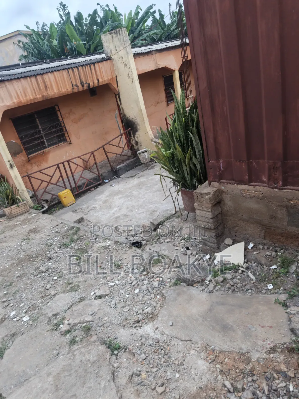 1bdrm Room & Parlour in Abofu 1St Estate for rent