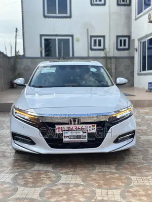 Honda Accord Touring 2.0T 2020 White