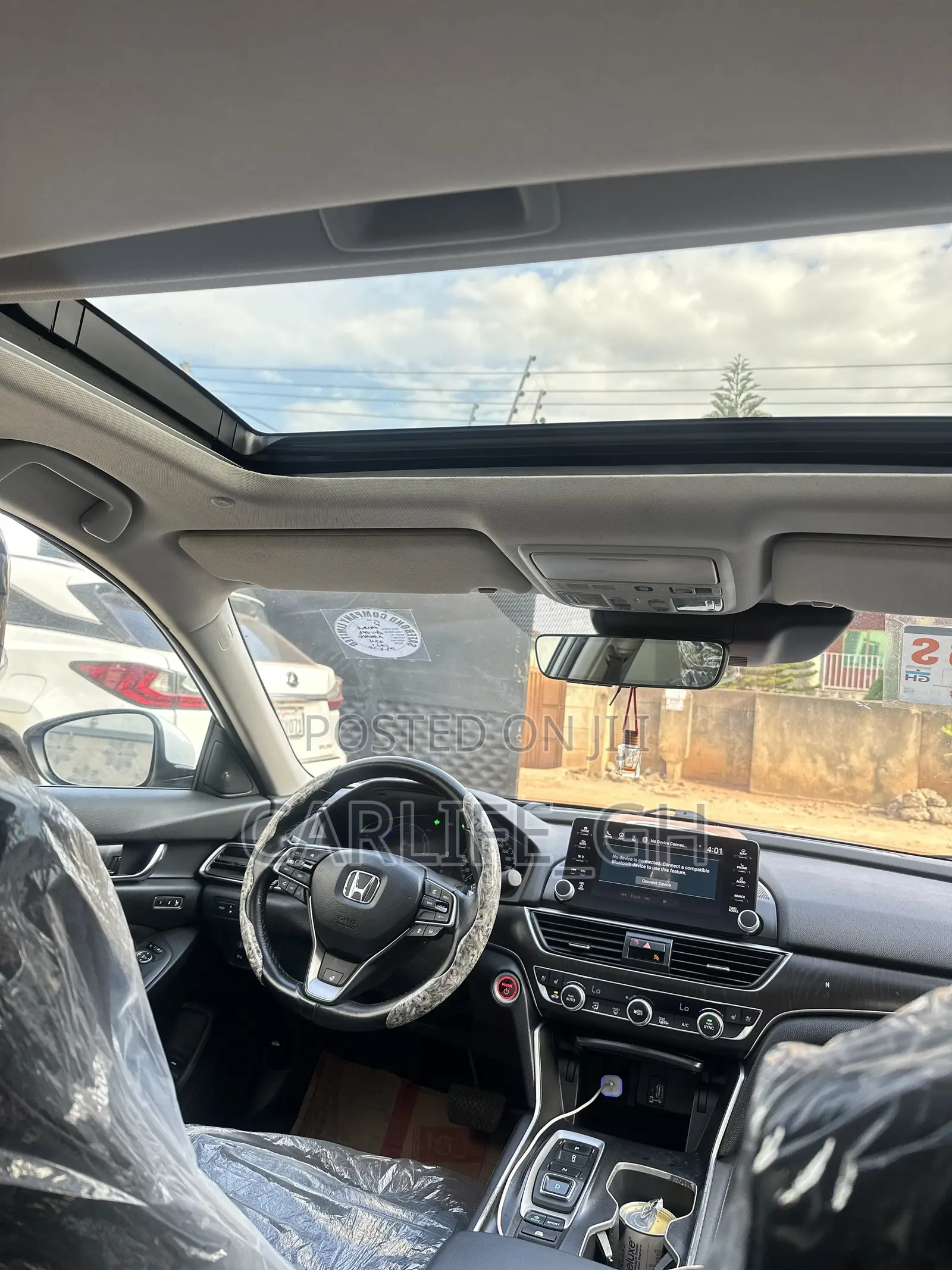 Honda Accord Touring 2.0T 2020 White