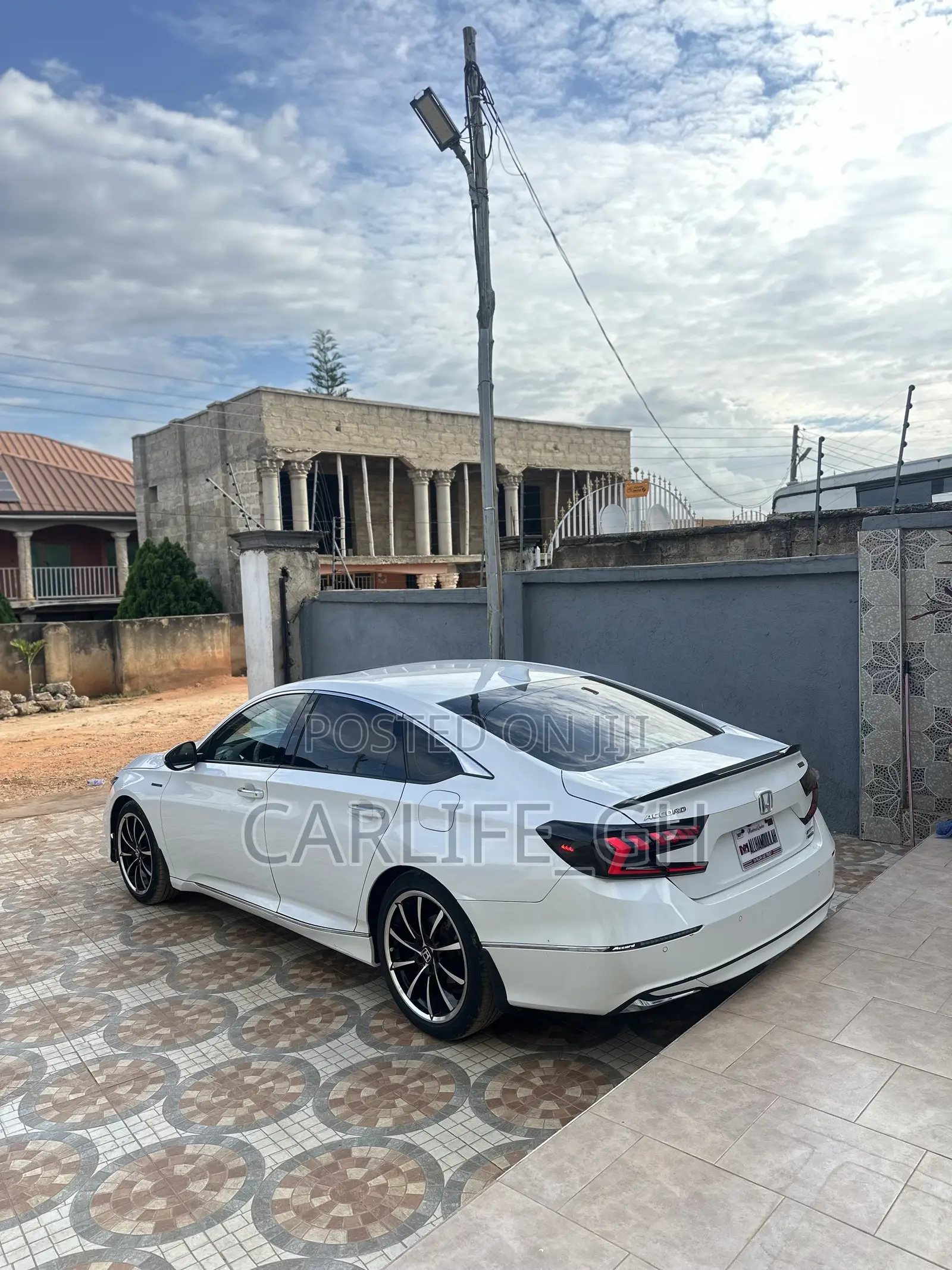 Honda Accord Touring 2.0T 2020 White