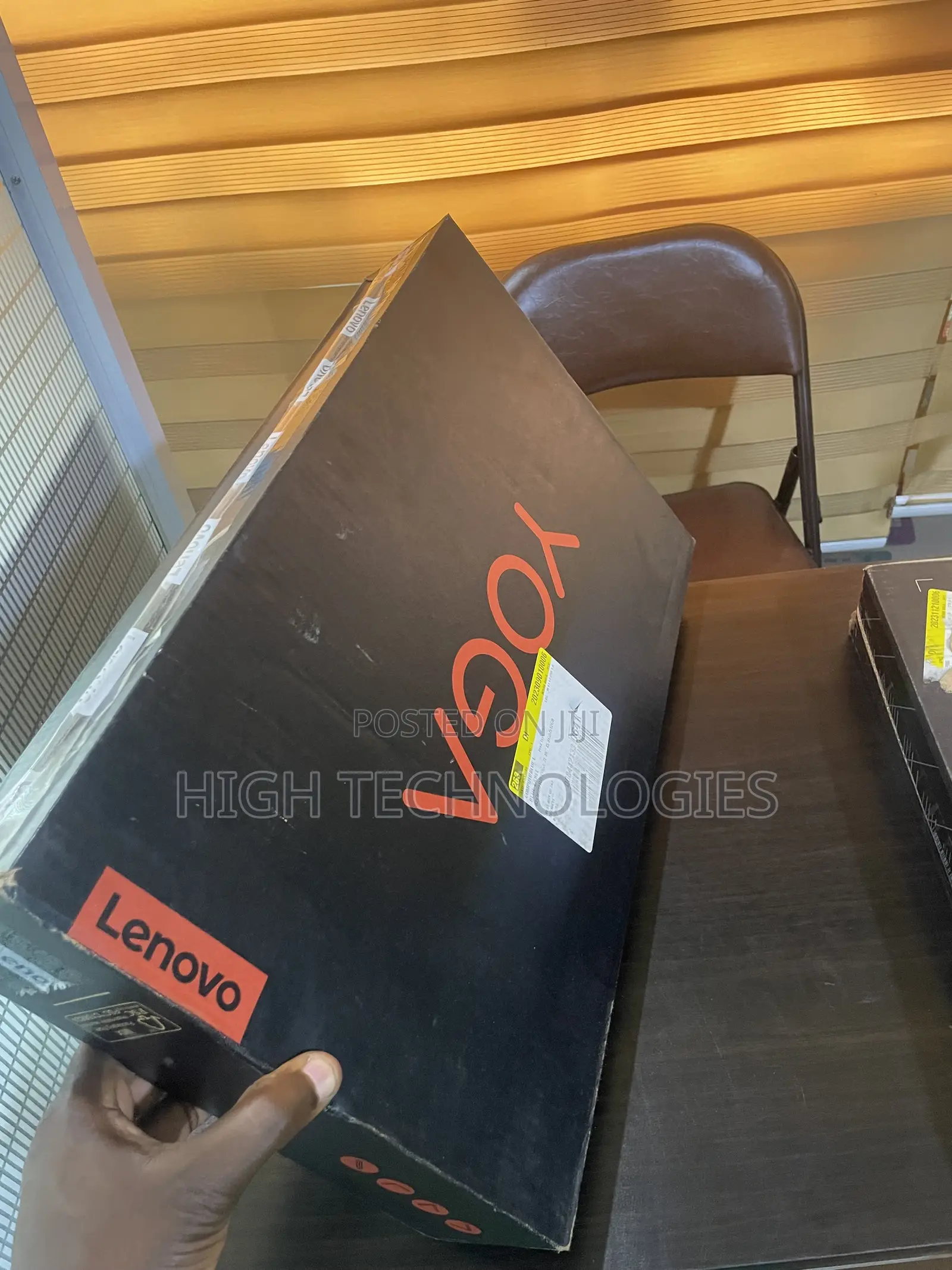 New Laptop Lenovo Yoga 7i 8GB Intel Core i5 SSD 512GB