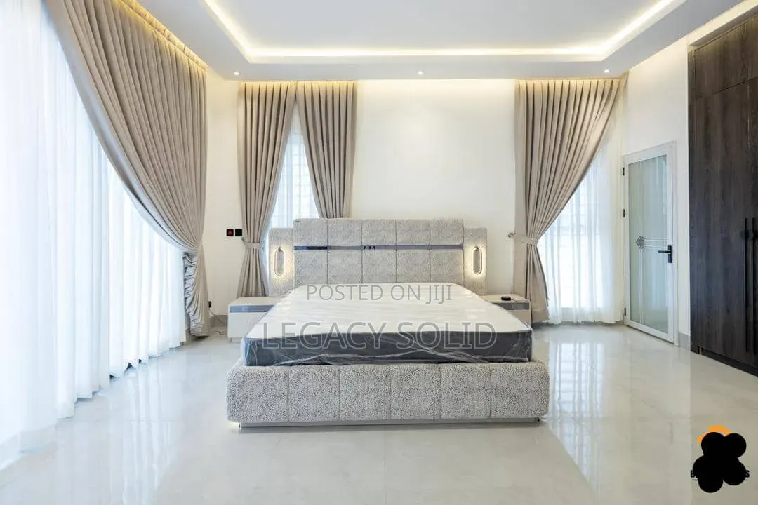 4bdrm Duplex in Legacy Solid Real, Coca Cola for sale