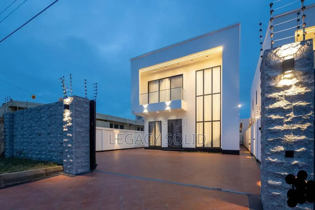 4bdrm Duplex in Legacy Solid Real, Coca Cola for sale
