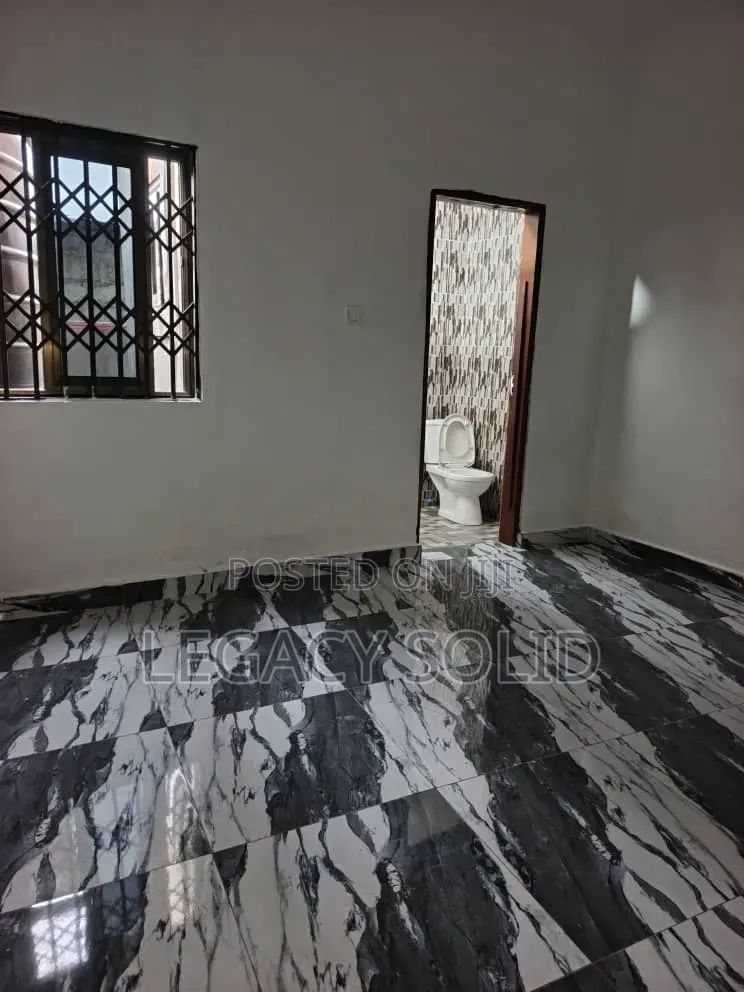 1bdrm Apartment in Legacy Solid Real, Tseaddo for rent