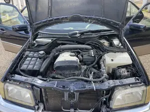 Mercedes-Benz C280 2000 Blue