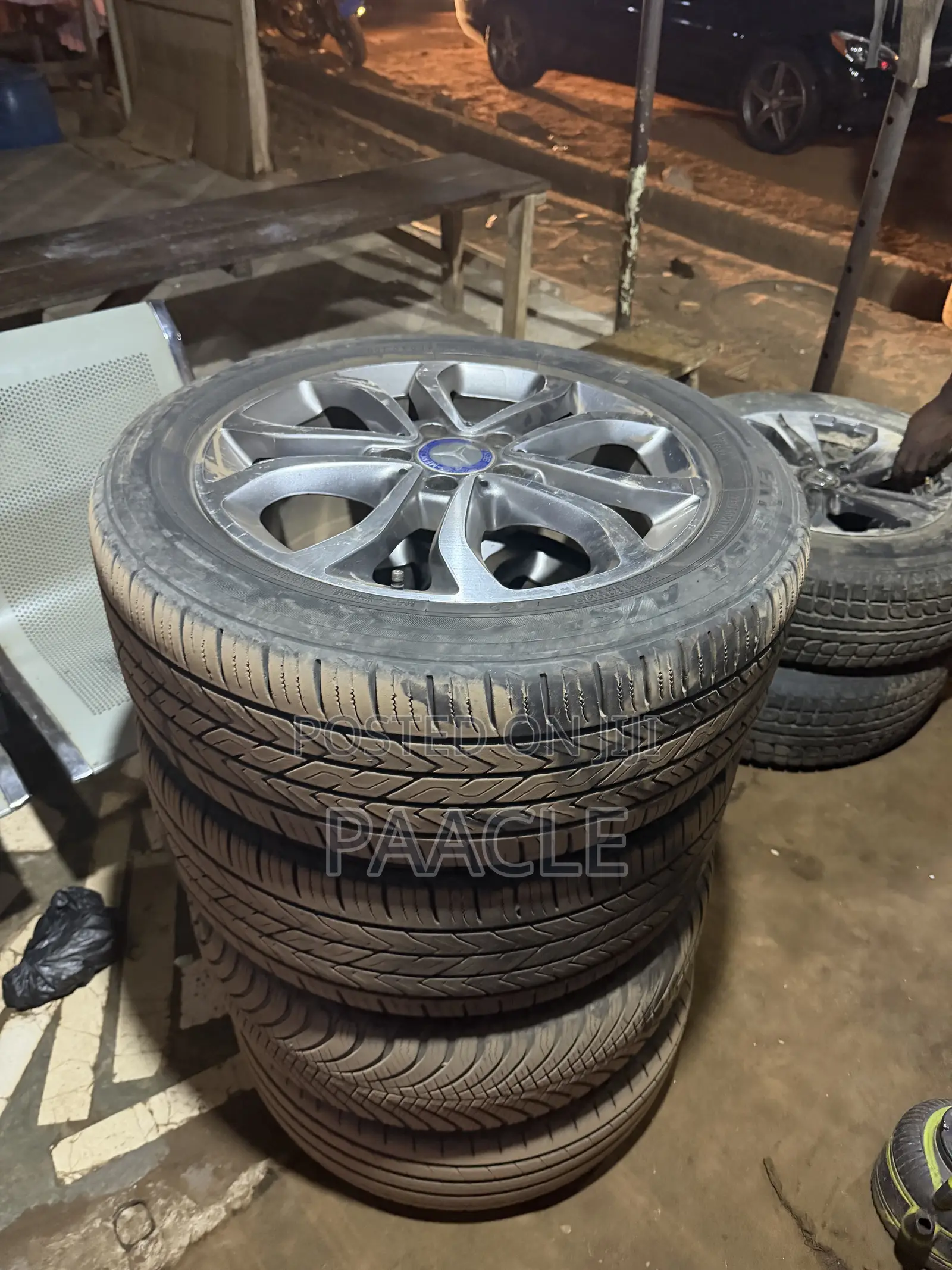 Mercedes-Benz Rim 17 With Tyres