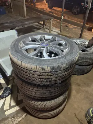 Mercedes-Benz Rim 17 With Tyres