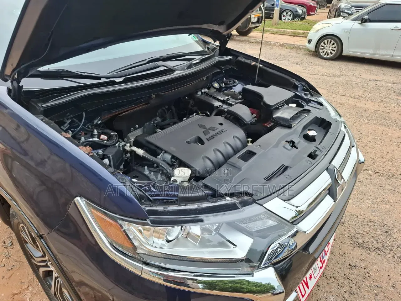 Mitsubishi Outlander 2018 Blue