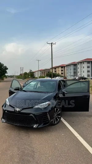 Toyota Corolla SE (1.8L 4cyl 6M) 2018 Black