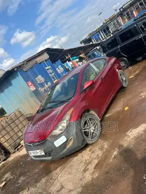 Hyundai Elantra 2013 Red