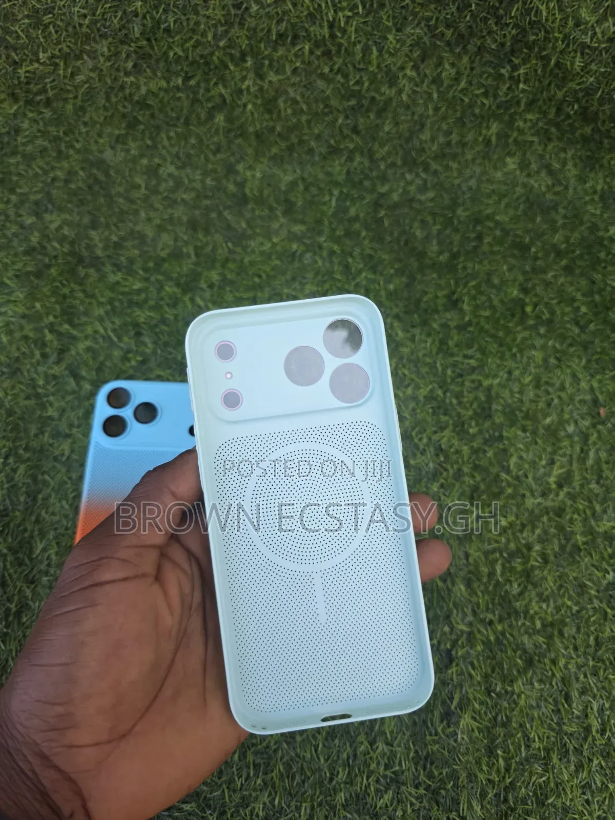 iPhone 17/18 Pro and Pro Max Two Toned Breathable Case