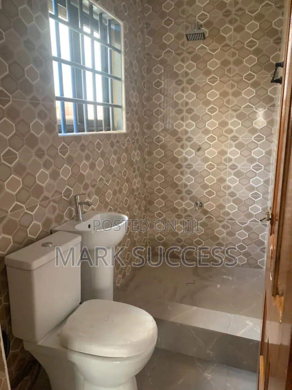 1bdrm Apartment in Toll Booth for rent