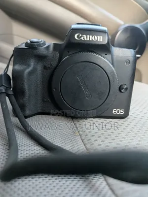 Canon M50, Lens, With Batteries and Charger