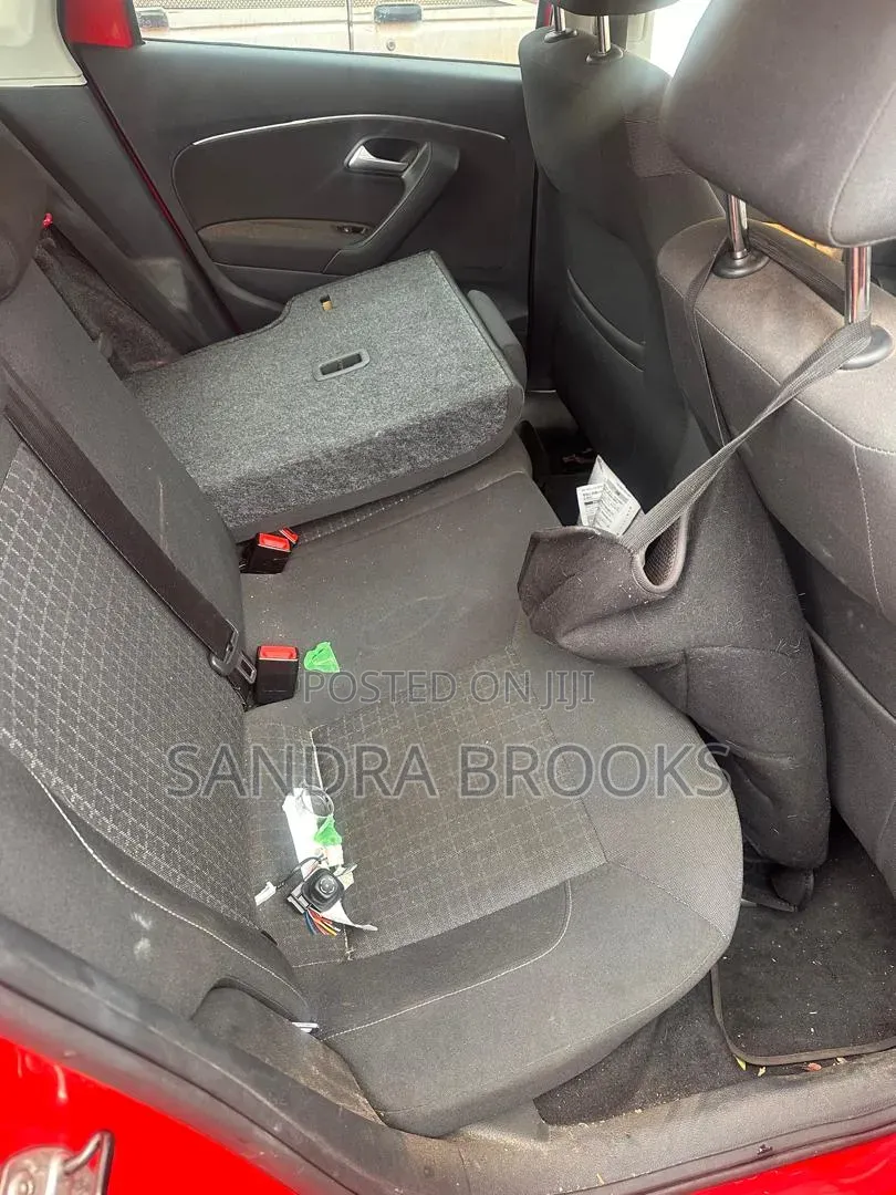 Volkswagen Polo 2015 Red